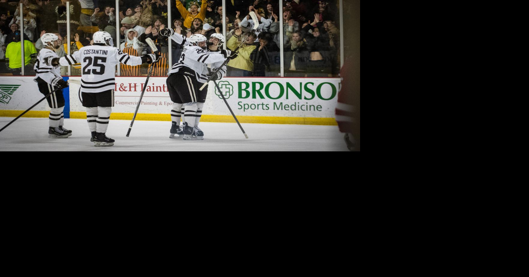 WMU hockey sweeps NCHC quarterfinal