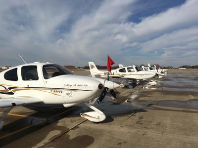 Covid 19 Spells Bad News For U S Airline Industry Wmu To Continue Pilot Training News Westernherald Com
