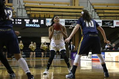 Women S Basketball S Coin Toss Consistency Sports