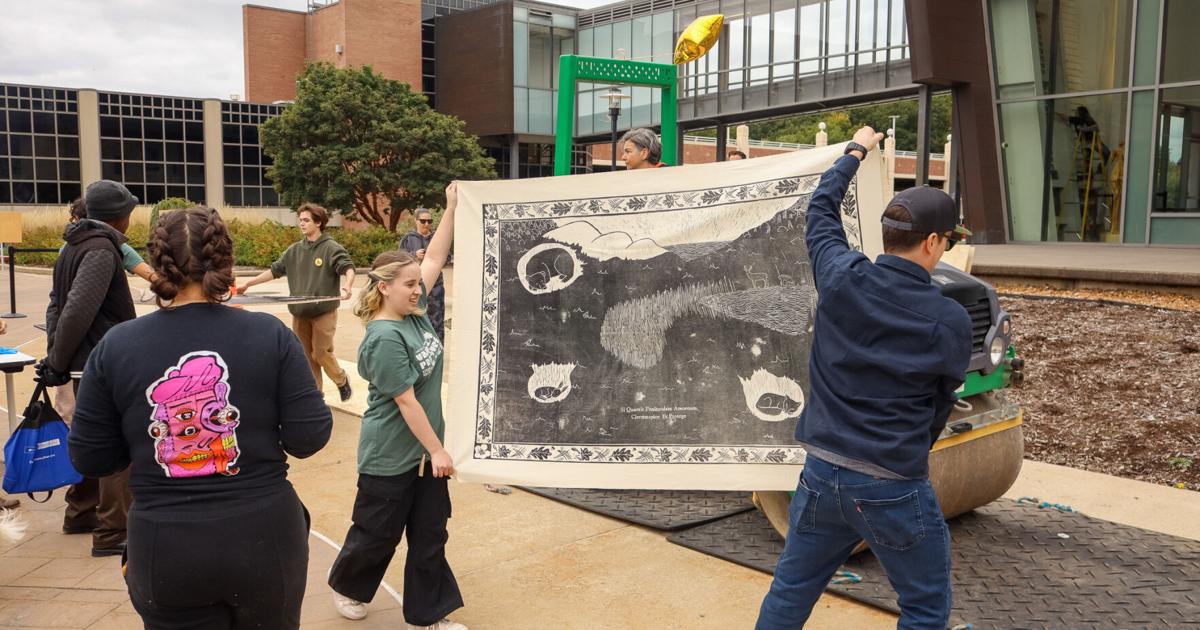 Gwen Frostic School of Art brings Kalamazoo community together with