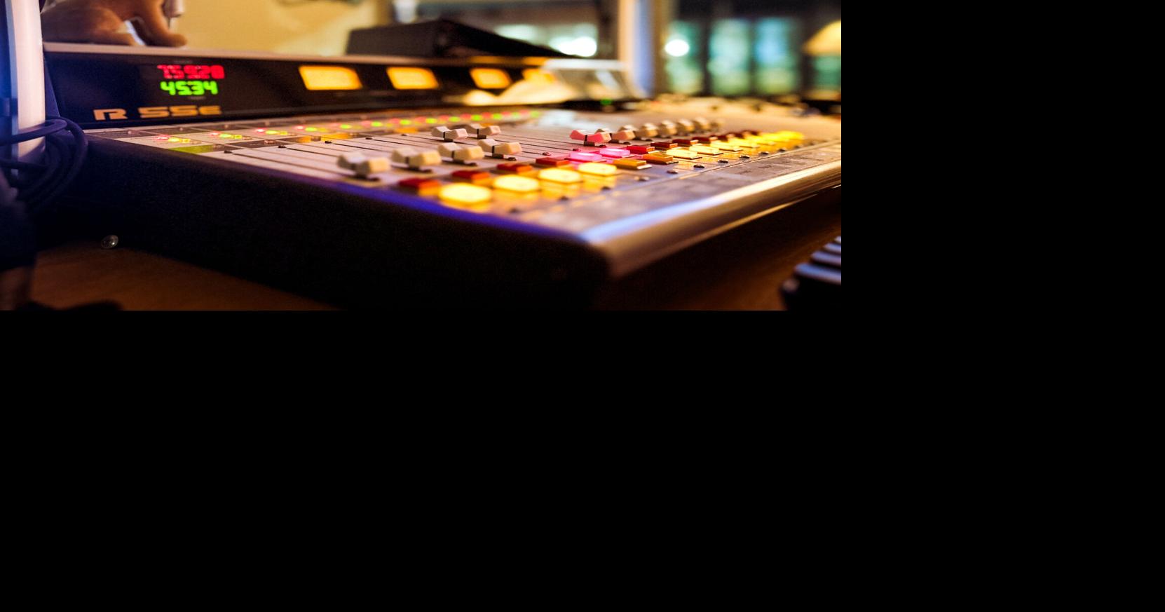 ‘WIDR ALL NIDR’ offers night of community and fundraising | Arts And Entertainment