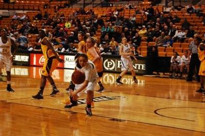 Wmu Women S Basketball No Match For Rival Cmu Sports