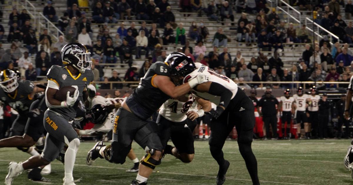 WMU Football Position Preview Running Backs And Tight Ends Sports wmu-football-position-preview-running-backs-and-tight-ends-sports