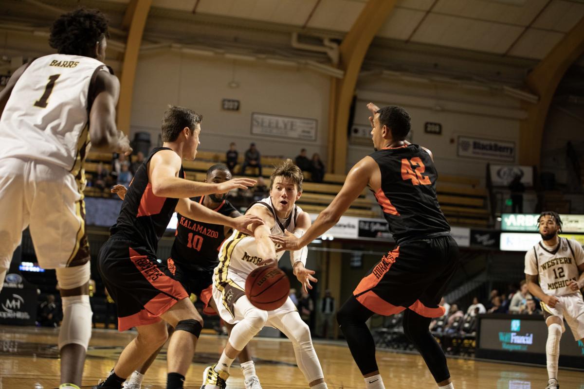 Broncos Youth Help Men S Team To 76 56 Win Over Kalamazoo College