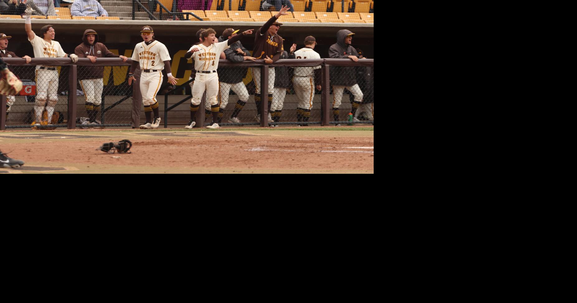 Baseball sweeps final regular season series