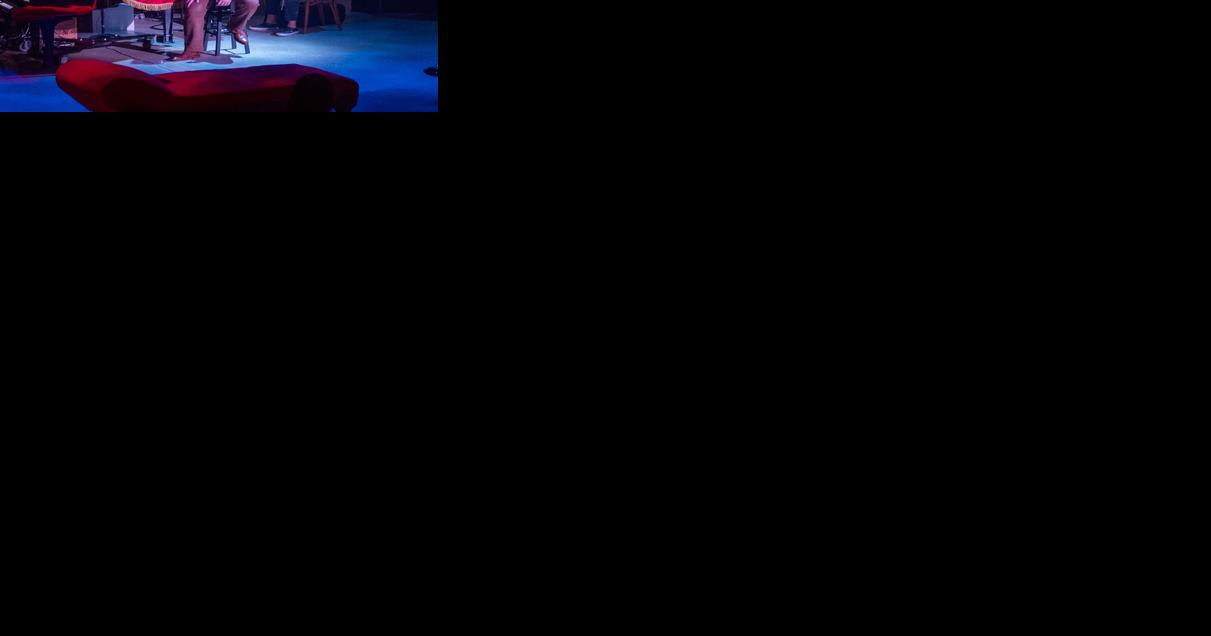 "Natasha, Pierre and The Great Comet of 1812:" A rousing success - Vimarsana News