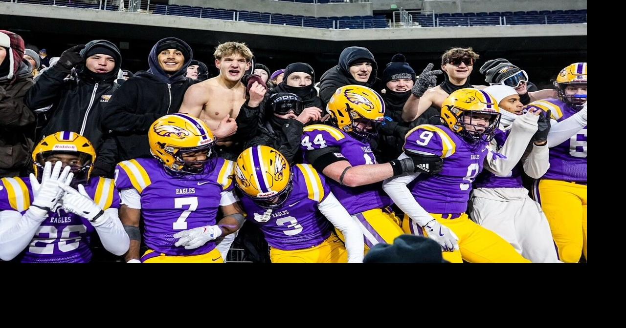 HIGH SCHOOL FOOTBALL-AVON: Elder staying put on Avon's sidelines for future years