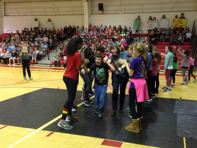 Brookside Intermediate School students salute their Special Olympians ...