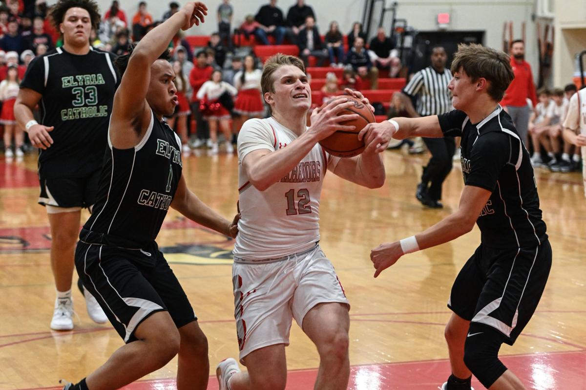 Warriors Close Strong Beat Elyria Catholic Sports