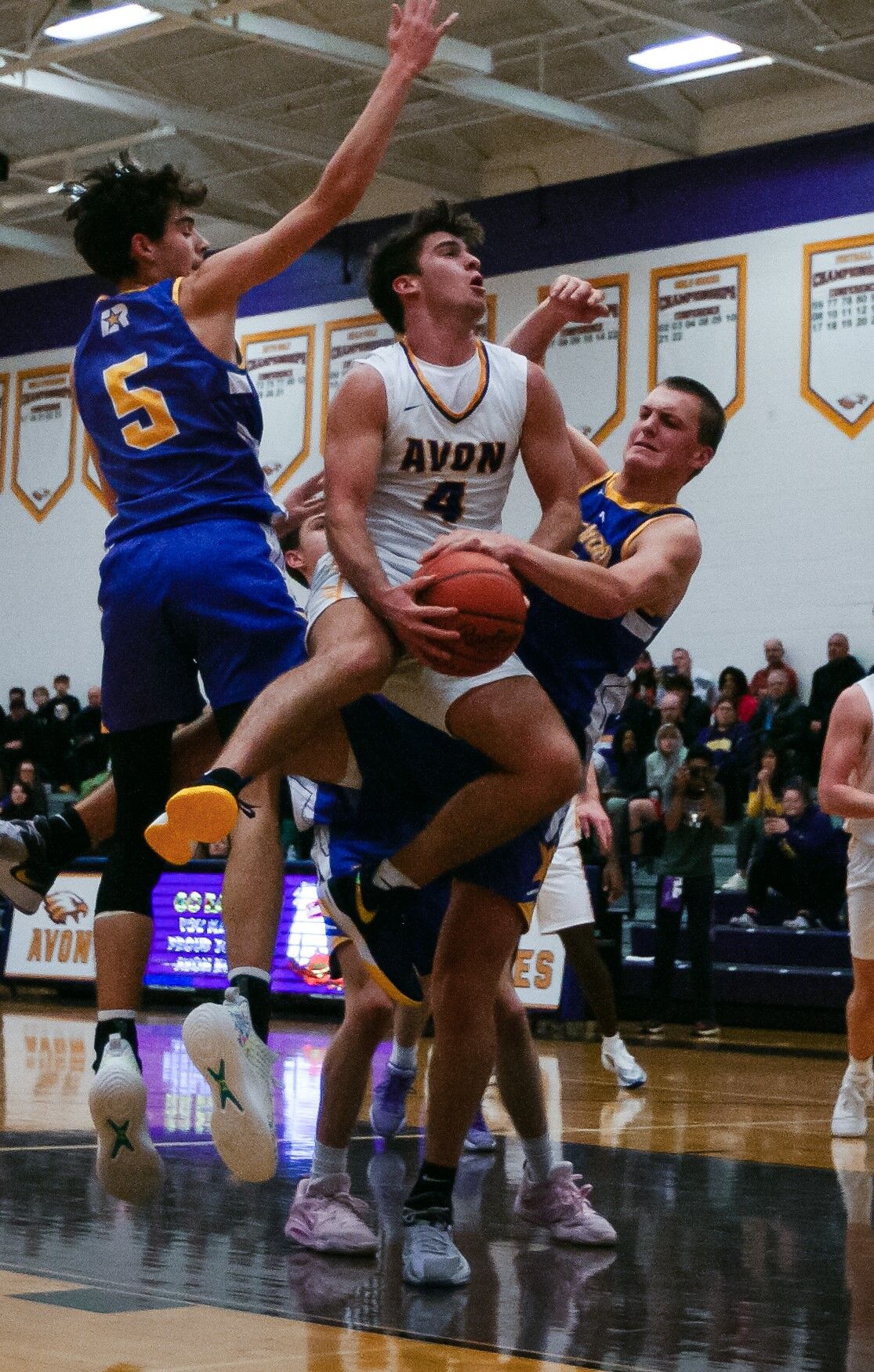 Lakewood Wins Nail-Biter 54-51 with Lucas Seguine’s Heroic 27-Point Display