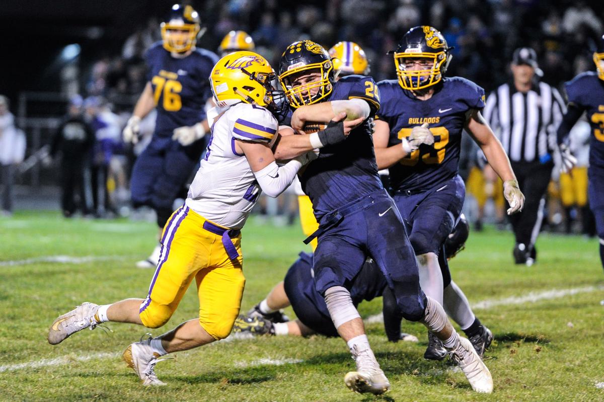 Banged Up Eagles Remain Undefeated Sports Westlifenews Com