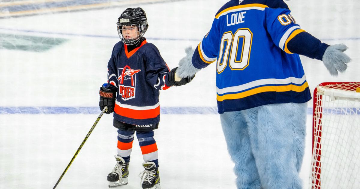 St. Louis Rockets play during Blues vs Oilers intermission | Multimedia ...