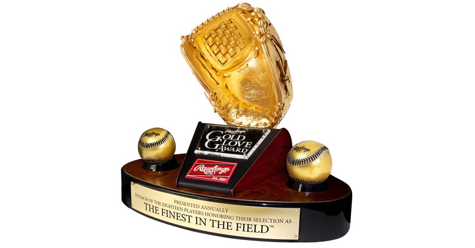 Dodgers News: Mookie Betts Wins 2022 Gold Glove Award