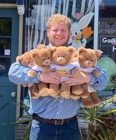 Kindergartners will receive 500 bears