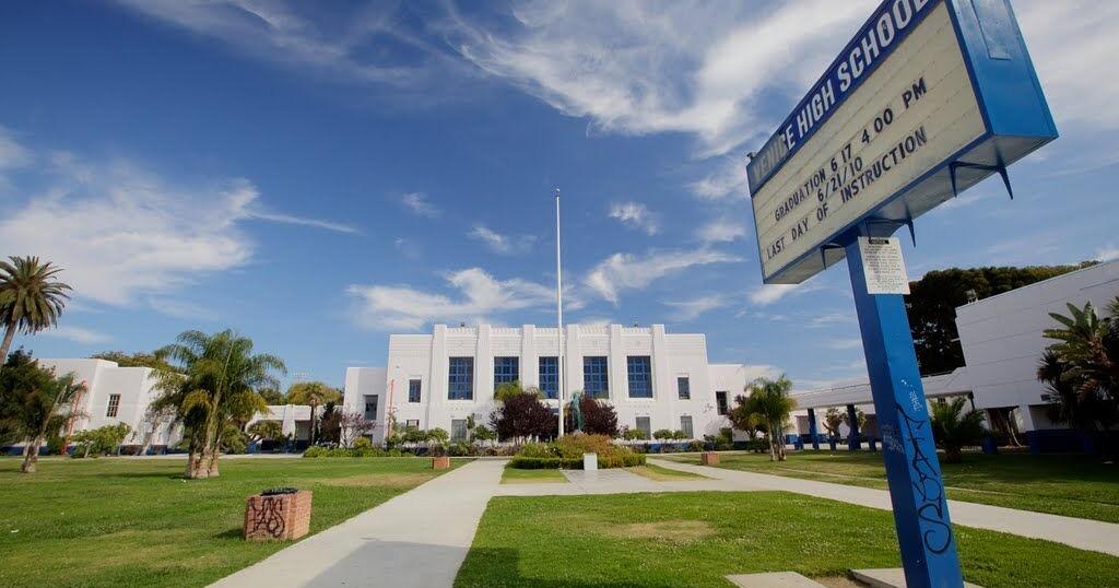 Venice Senior High School Places Third At LADWP Science Bowl Venice