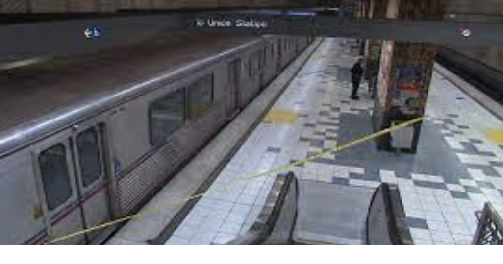 Official ID man shot dead in Hollywood subway station |  News