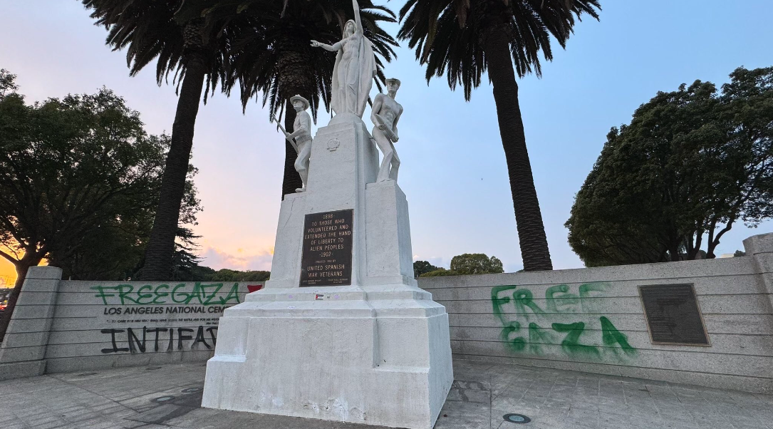 Pro Palestinian Protesters Deface Los Angeles National Cemetery News   659c904e4c4e0.image 