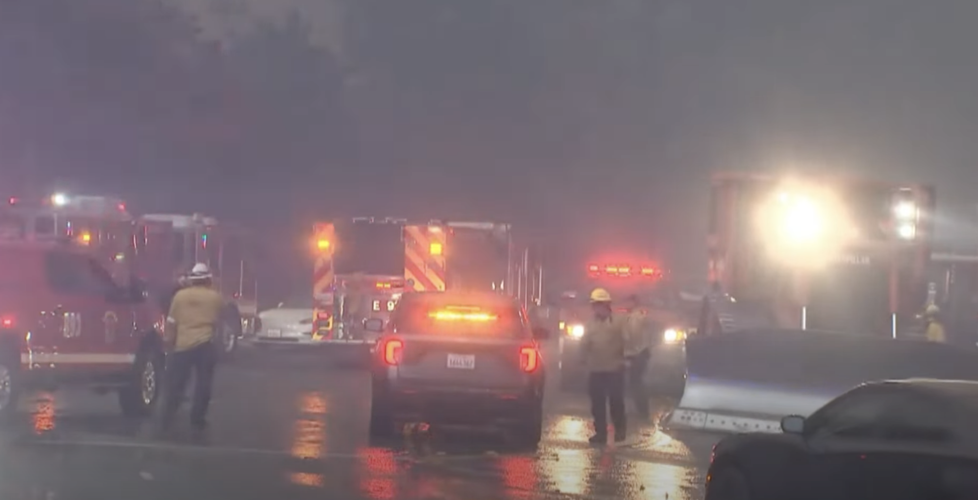 LIVE UPDATESSanta Monica Issues Evacuation Order, LA Provides Update