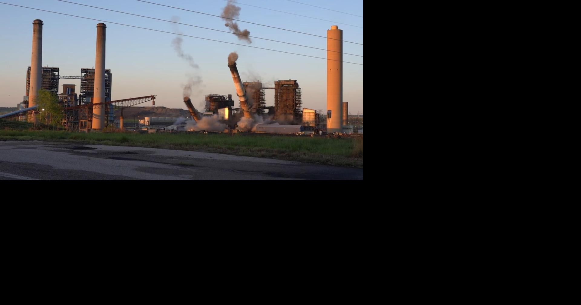 Big Rivers implodes idled power plants at Sebree Station Kentucky