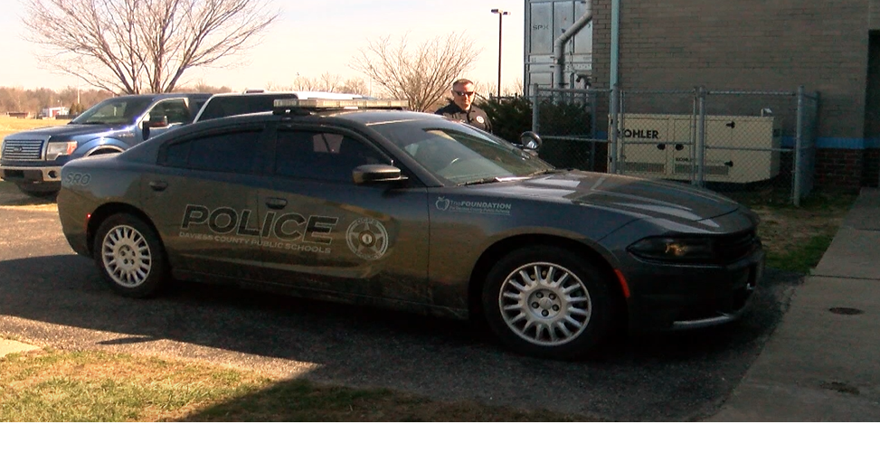 Daviess County Public Schools Police on Tackling Bomb Threat, School