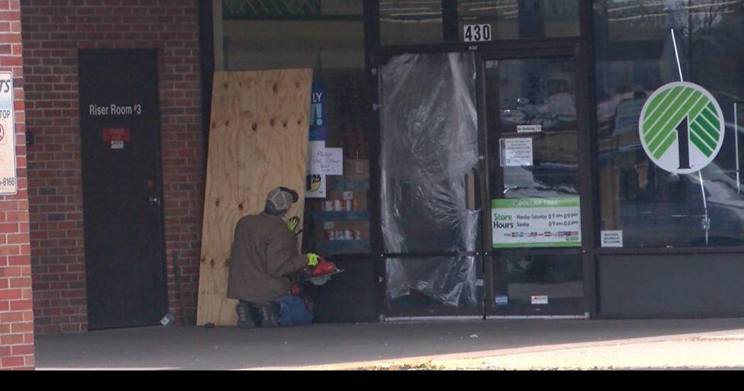 Man Arrested After Using Shopping Cart to Break in Evansville Dollar
