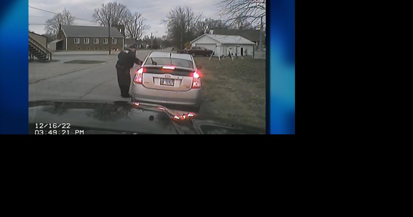 Carmi Police offering Christmas surprises to area drivers News