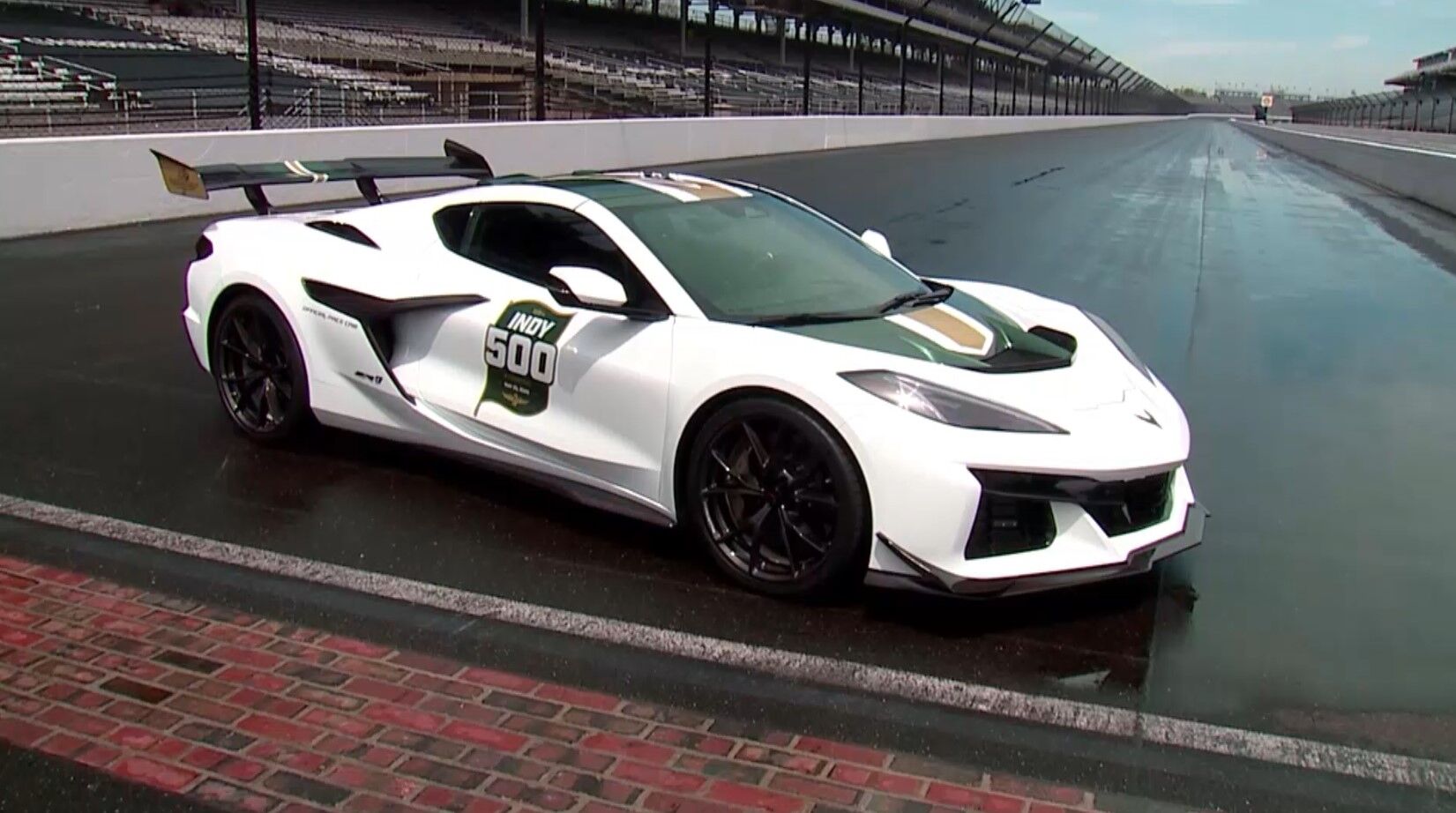 2025 Corvette ZR1 unveiled as the Official Pace Car for 109th