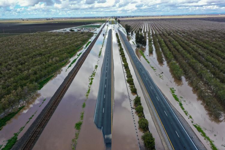 15 million Californians are under flood watches as another atmospheric  river takes aim at a storm-battered state | News | wevv.com