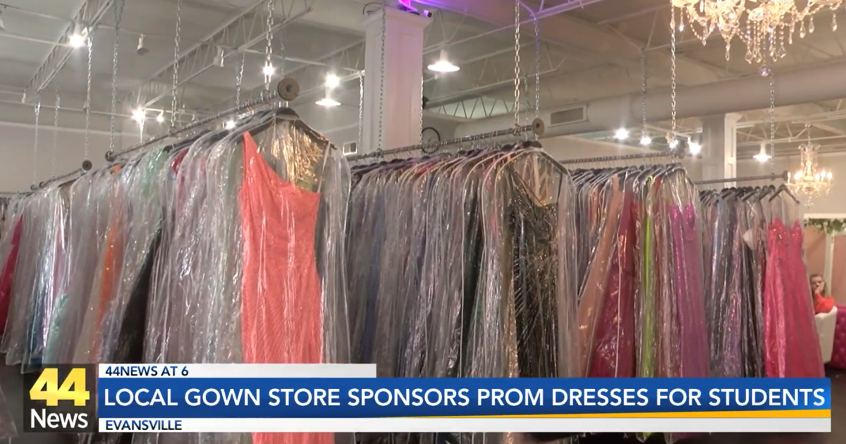 Local prom dress sales stores