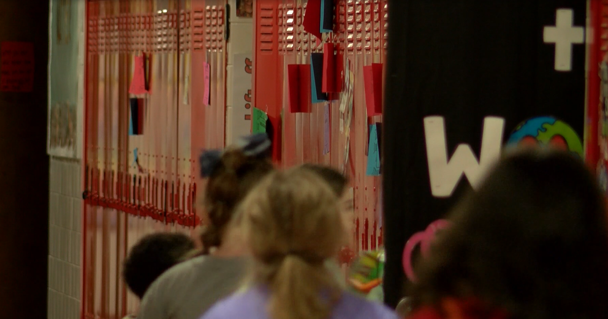 OPS teachers train on how to spot signs of child abuse | News | wevv.com
