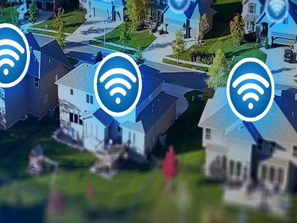 Indiana governor vetoes bill, saying broadband work at risk ...