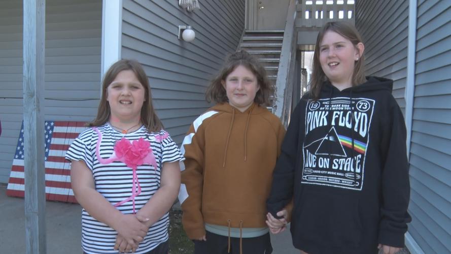 "Are we gonna die?" Neighbors share reactions to 11hour Kendallville