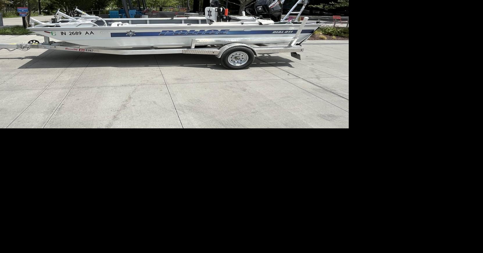 Fort Wayne Police unveil newest watercraft unit News