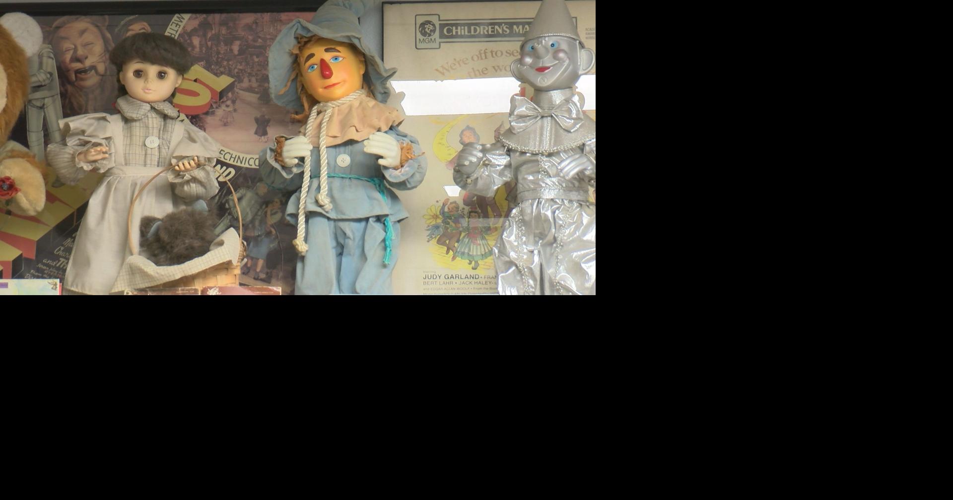 "No Place Like Oz": Lifelong collector shares fandom with Northeast Indiana