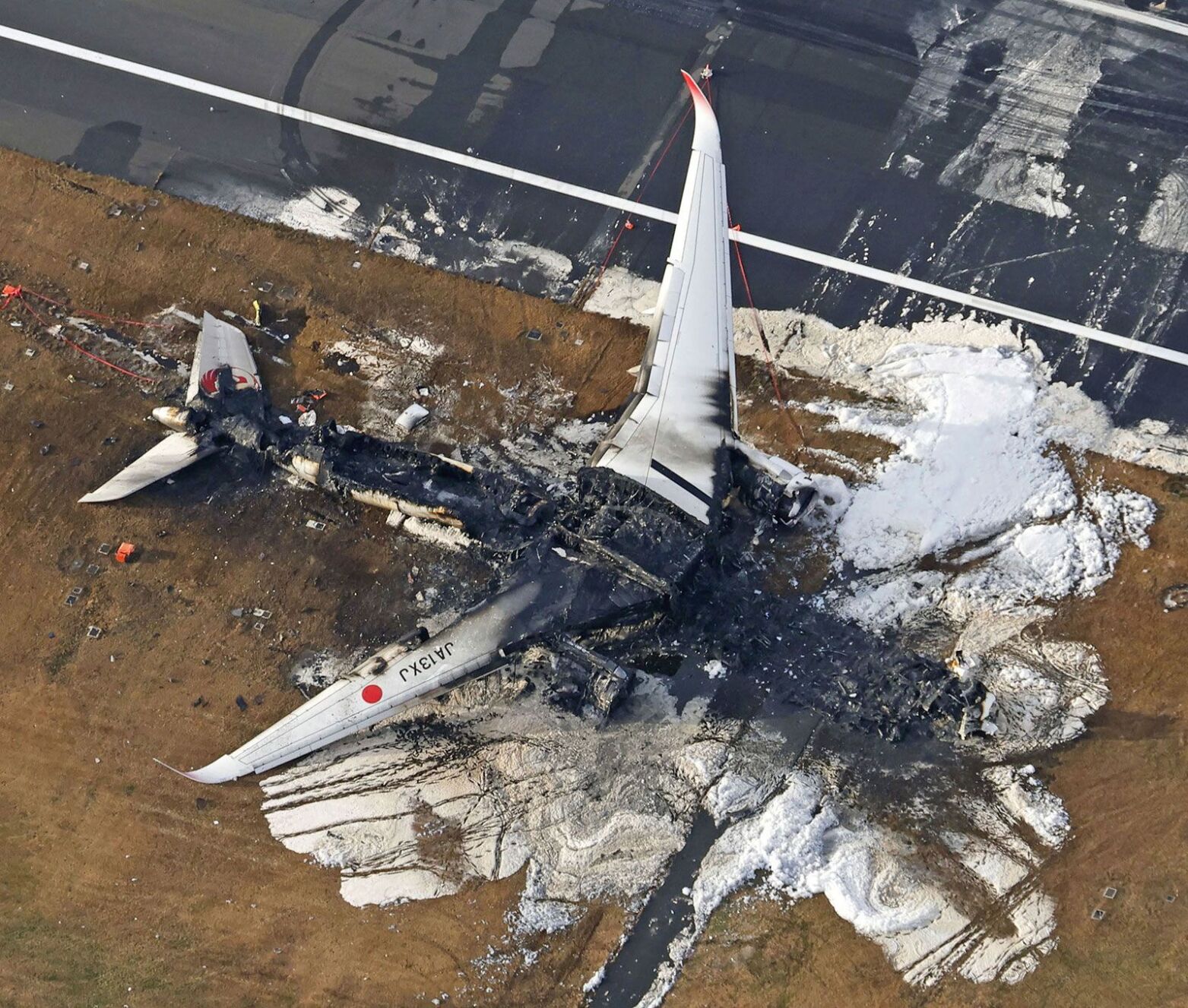 レア！Staring At The Sea • The Images 日本盤LD Miracle at Haneda: Passengers describe terror and relief after