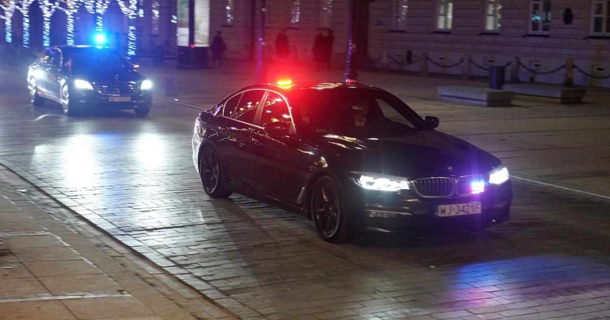 Polscy parlamentarzyści aresztowani w Pałacu Prezydenckim w związku z nasilającą się konfrontacją pomiędzy nową i starą partią rządzącą |  Aktualności Polscy parlamentarzyści aresztowani w Pałacu Prezydenckim w związku z nasilającą się konfrontacją pomiędzy nową i starą partią rządzącą |  Aktualności