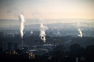 France climate goals off track as emissions cuts slow again