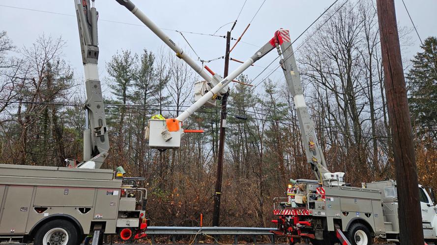 Gusty winds cause power outages for over 40,000 customers in ...