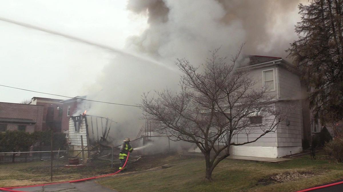 PHOTOS Fire destroys home in Bath