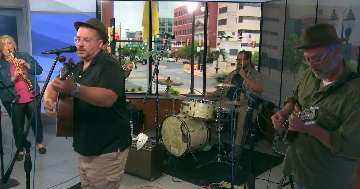 Reporter Tom Rader performs with band Handsome John Pruitt on 69 News ...