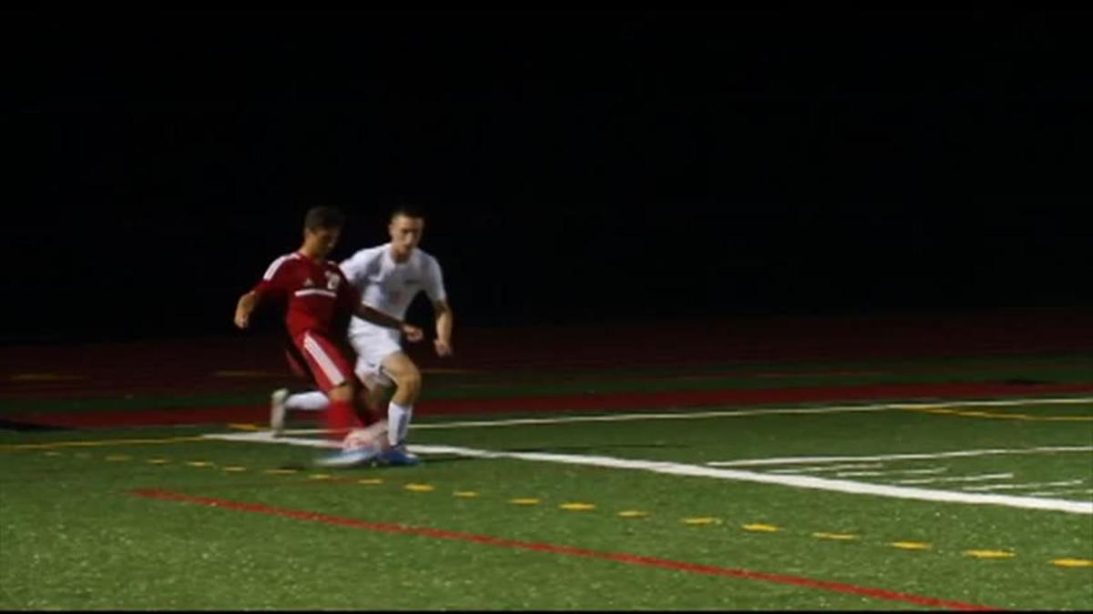 Fleetwood Picks Up 5th Win 4 0 Over Hamburg Sports Wfmz Com