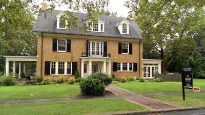 Taylor Swift S Childhood Home In Wyomissing May Have New Owner Berks Regional News Wfmz Com