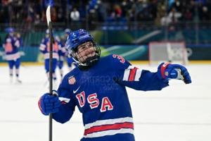 USA thrash Sweden to reach Olympic women's ice hockey final