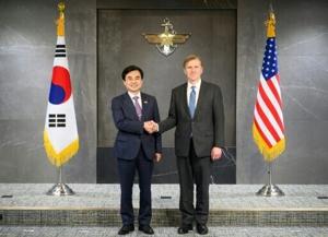 Top US defence official hails 'model ally' in South Korea talks