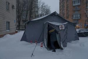 Kyiv shivers without heat, but battles on