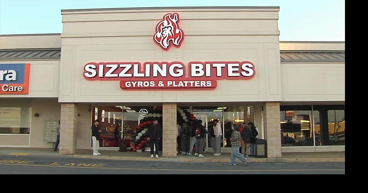 New Sizzling Bites Halal shop debuts in Reading, giving out $2000 in gift cards to 10 customers