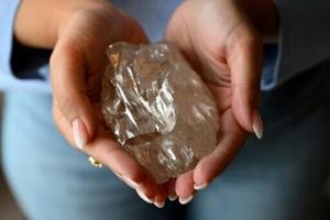 Botswana warns diamond oversupply to hit growth
