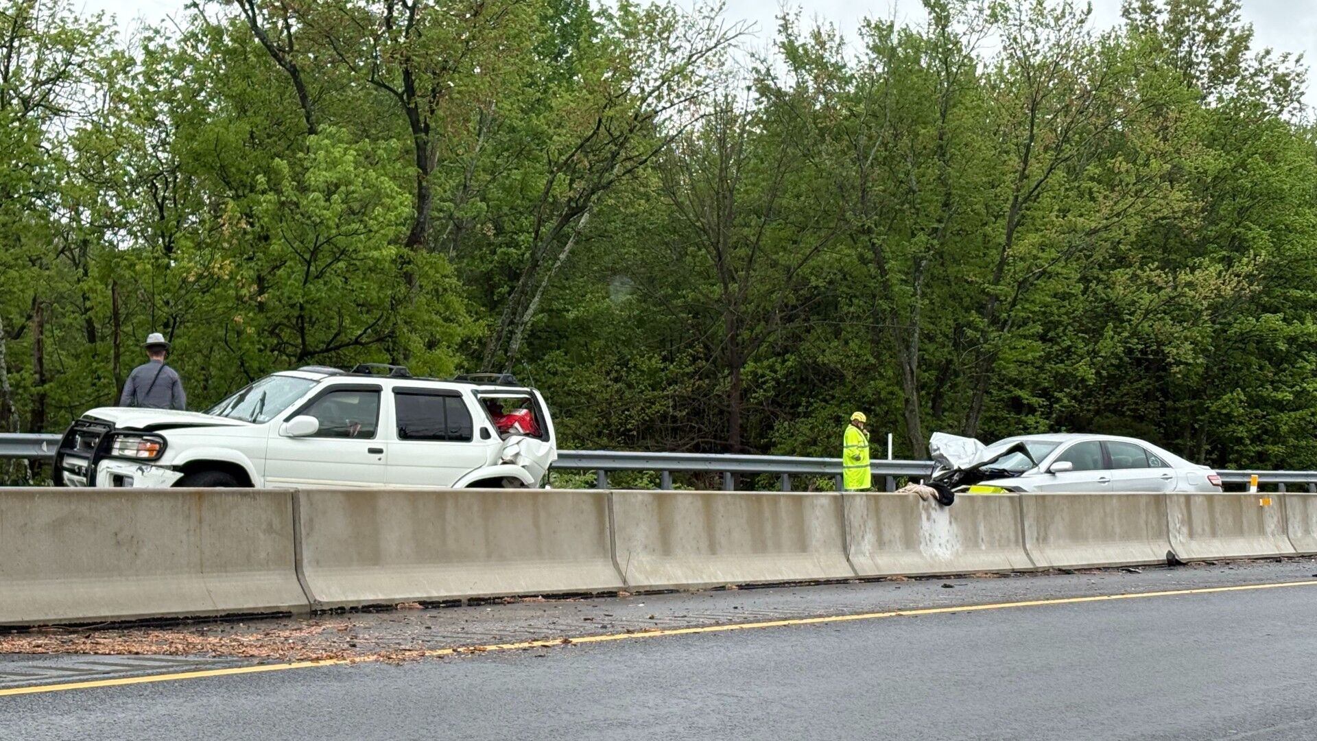 Two-vehicle crash shuts down northbound lanes of Route 309 in ...