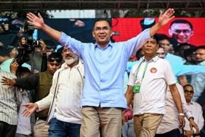 Bangladesh poll rivals rally on final day of campaign