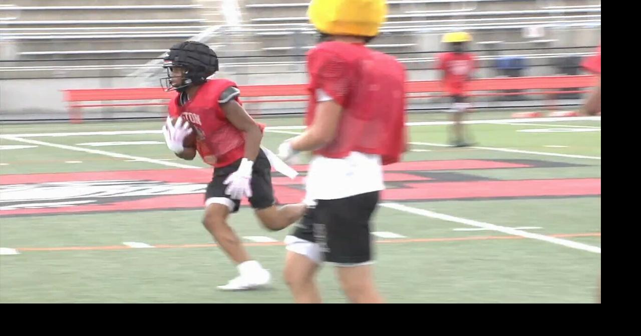 Easton football hope to repeat as district champions with new signal caller